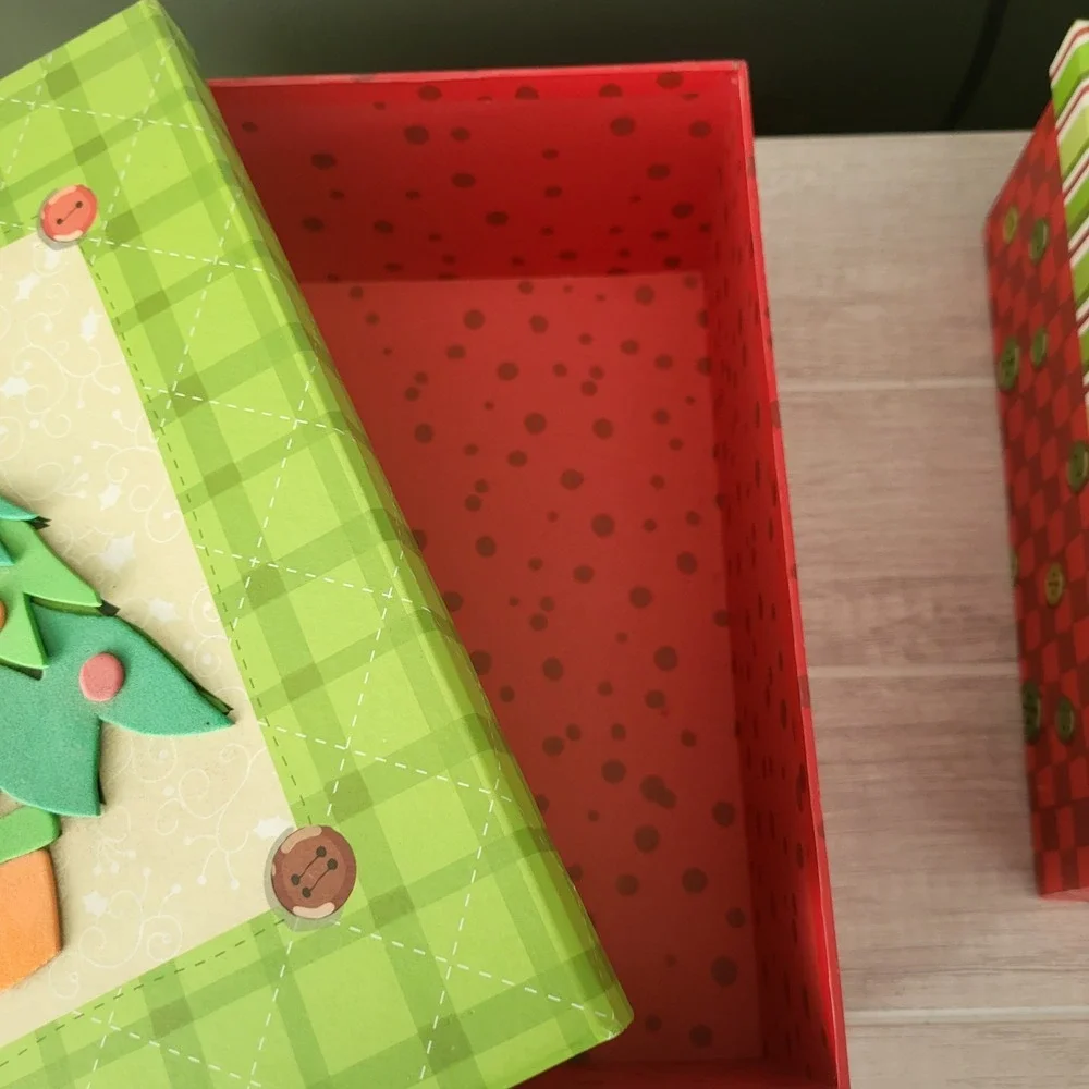 2 Christmas Gift Giving Decorative 3D Boxes Sturdy Holidays